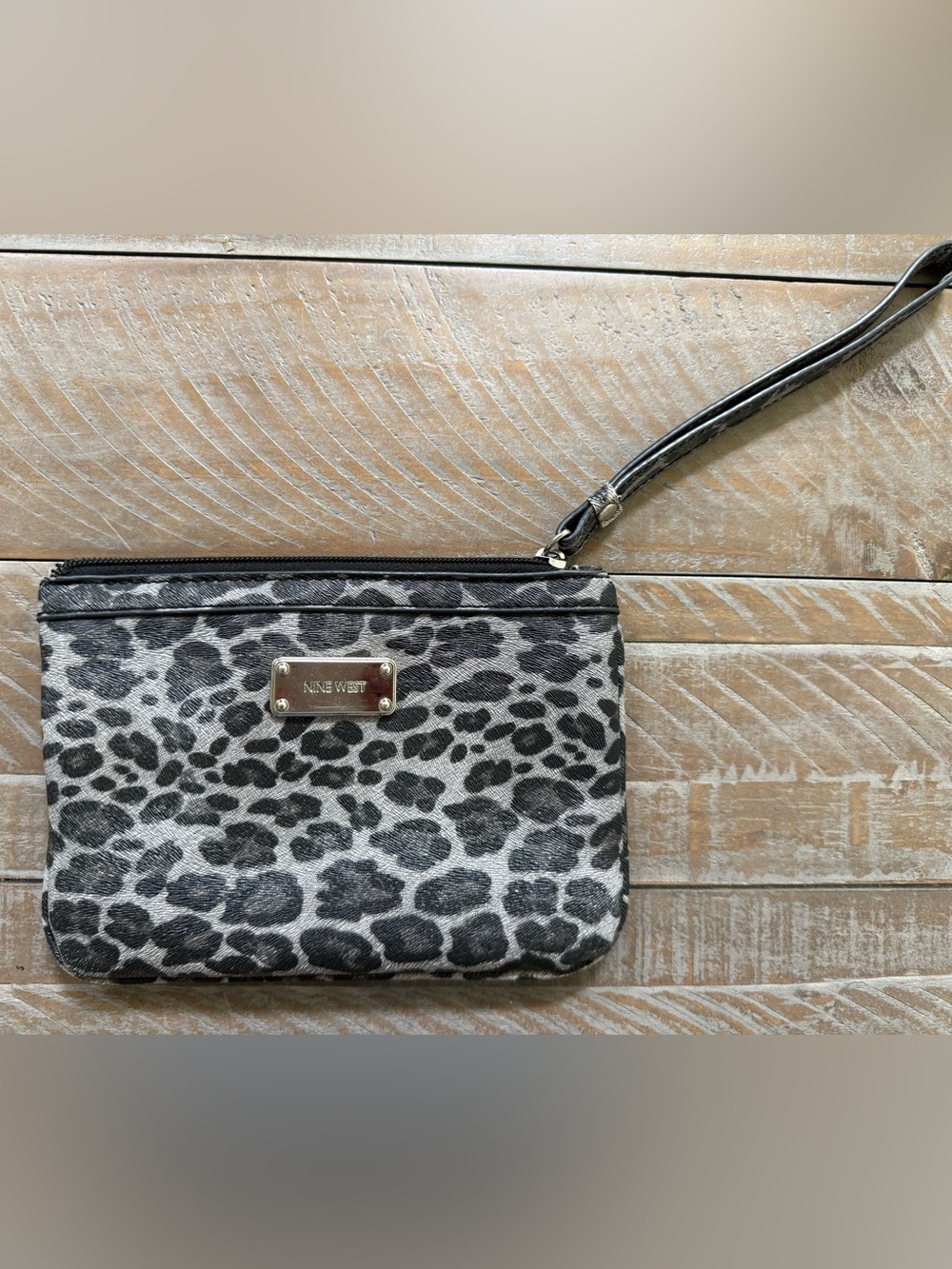 Nine West Women's Black & Gray Leopard Print Wristlet